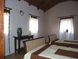 Camera_rattan_250